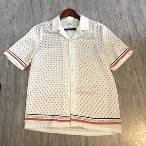 Zara button up size small